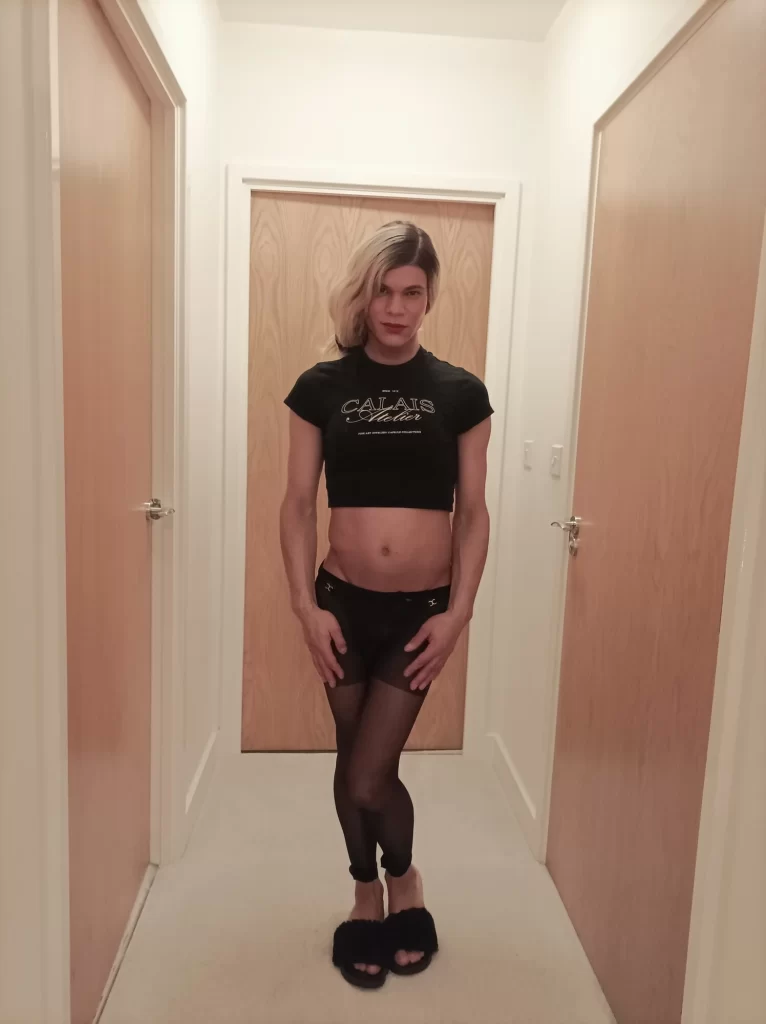 Me horny for cock !!!!