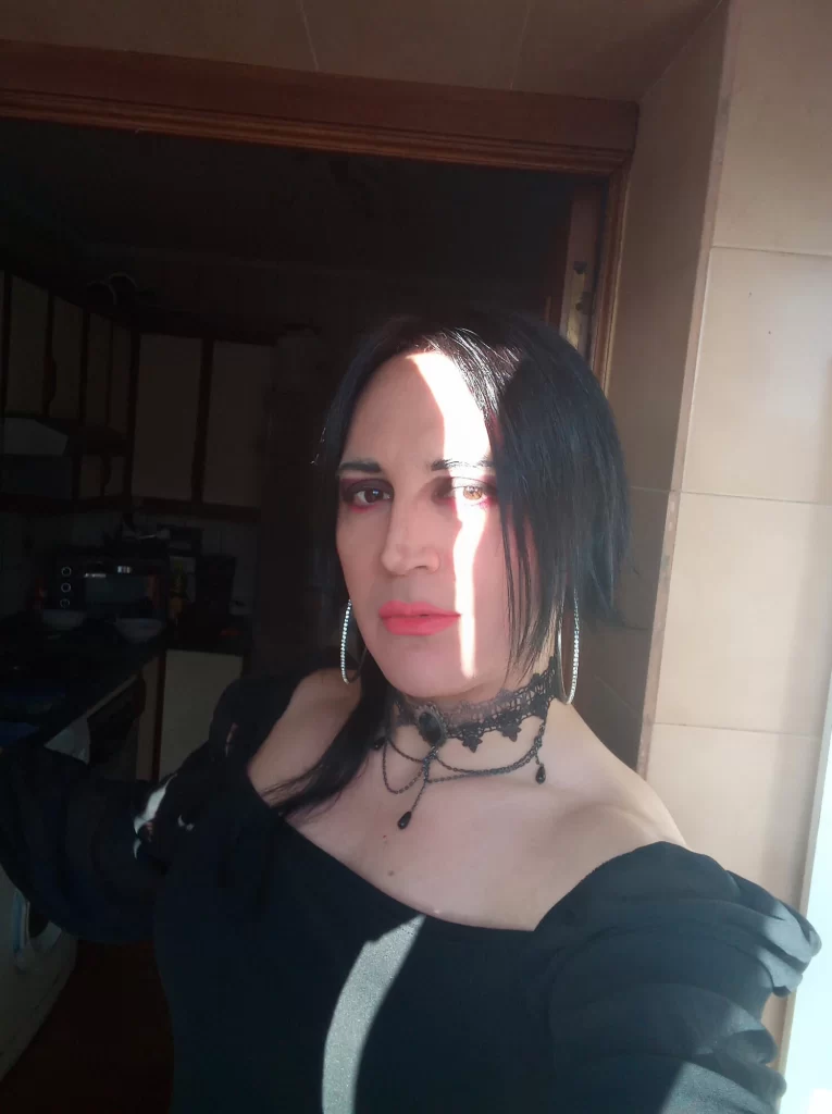 Sissy taniax,Nomvember 2023
